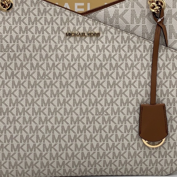 MICHAEL KORS LARGE X CHAIN SHOULDER TOTE VANILLA SIGNATURE - Picture 15 of 16